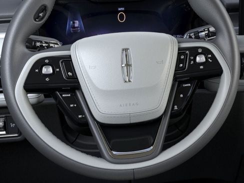 New 2026 Lincoln Aviator AWD image 12