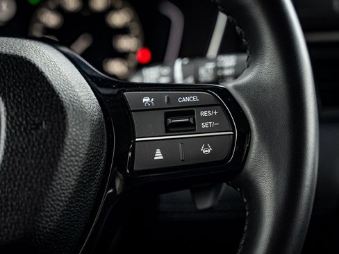 Used 2025 Honda Pilot EX-L image 26