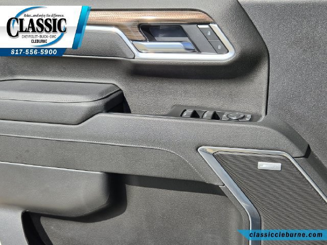 Used 2026 Chevrolet Silverado 1500 RST w/ Redline Edition AWD/4WD image 24