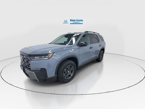 New 2026 Honda Pilot TrailSport image 6