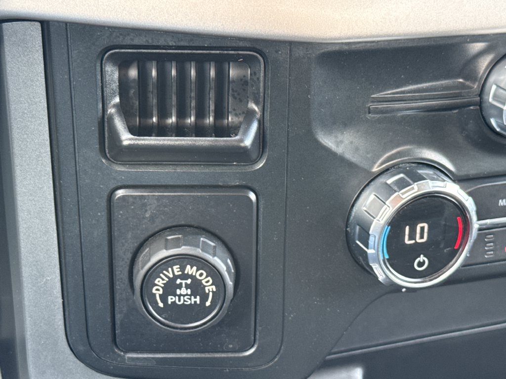 Used 2021 Ford F150 XLT w/ Equipment Group 302A High RWD image 24