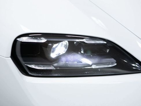 Certified 2025 Porsche Taycan image 32