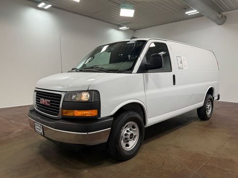 Used 2024 GMC Savana 2500 w/ Driver Convenience Package image 44