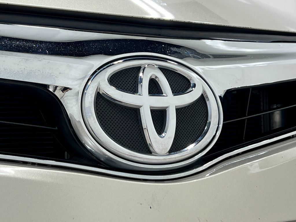 Used 2015 Toyota Avalon XLE Premium FWD image 39