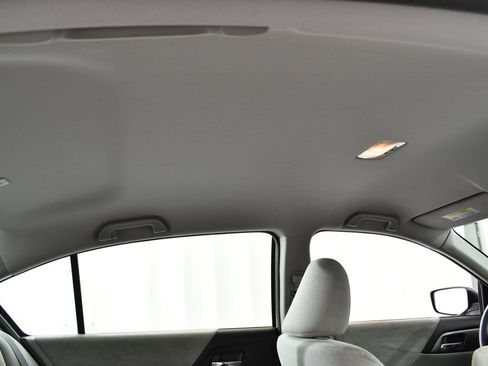 Used 2013 Honda Accord LX image 17