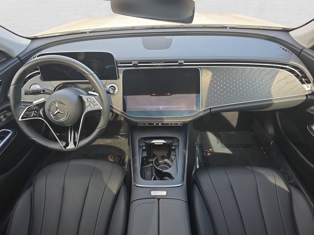 Used 2024 Mercedes-Benz E 350 4MATIC Sedan image 9