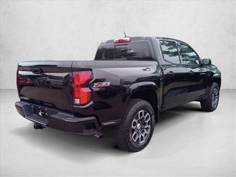 Used 2024 Chevrolet Colorado Z71 w/ Z71 Convenience Package 2 AWD/4WD image 5