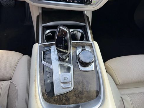 Used 2016 BMW 740i RWD image 22