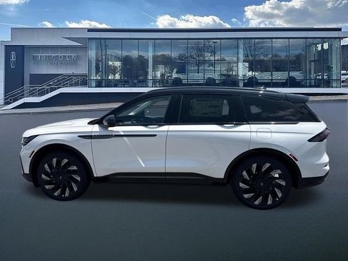 New 2026 Lincoln Nautilus Reserve AWD/4WD image 4