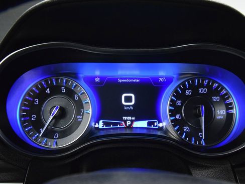 Used 2019 Chrysler 300 Touring w/ Sport Appearance Package AWD/4WD image 20