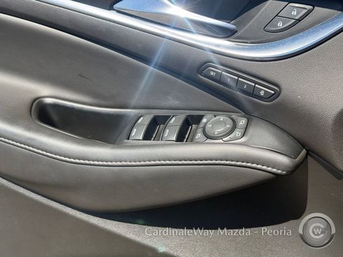 Used 2024 Buick Enclave Avenir w/ Avenir Technology Package image 26