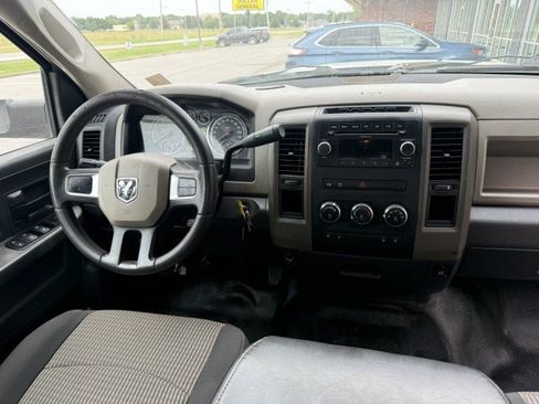 Used 2011 RAM 5500 2WD Crew Cab w/ ST Decor Group image 2