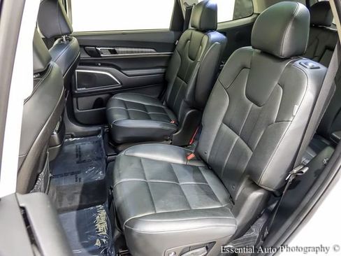 Used 2024 Kia Telluride SX image 11