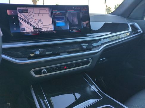 Used 2023 BMW X7 xDrive40i w/ M Sport Package image 15