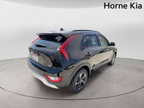 New 2026 Kia Niro LX FWD image 4