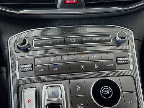Used 2023 Hyundai Santa Fe SEL FWD image 17