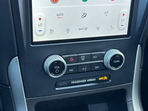 Certified 2023 Ford Edge SEL w/ Convenience Package AWD/4WD image 19