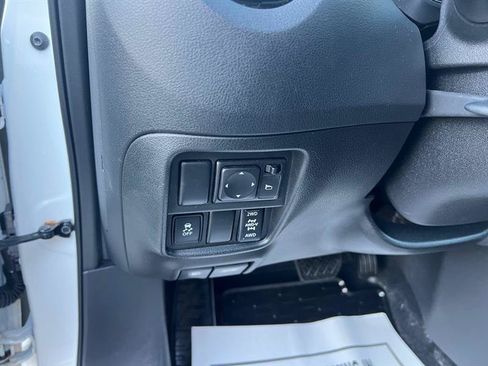 Used 2013 Nissan Juke NISMO AWD/4WD image 29