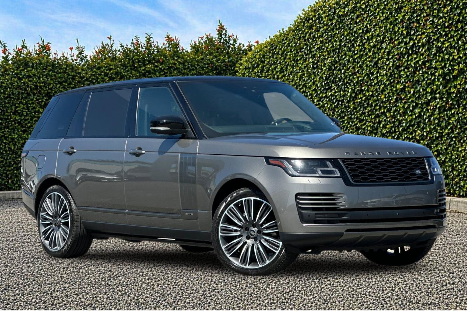 Used 2020 Land Rover Range Rover Long Wheelbase HSE AWD/4WD image 2