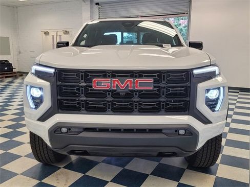 New 2026 GMC Canyon Elevation w/ Convenience Package image 2