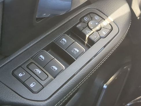 Used 2026 RAM 2500 Laramie image 24