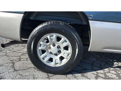 Used 2006 GMC Sierra 1500 SLE w/ Light Duty Power Package image 21