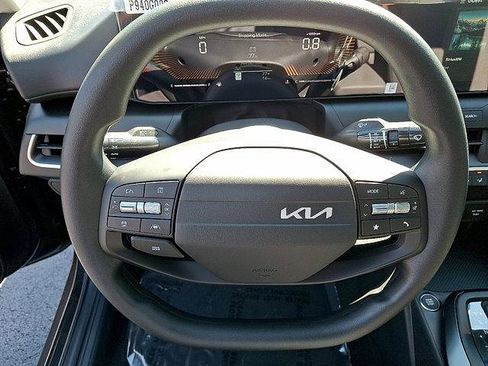New 2025 Kia K4 LXS image 9