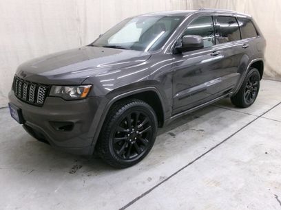 Used 2018 Jeep Grand Cherokee Altitude