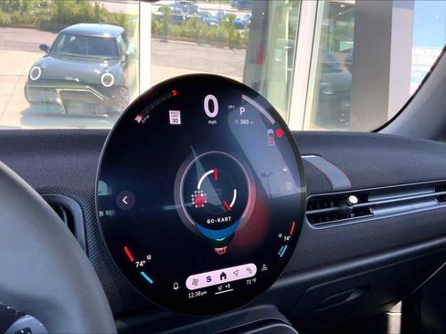 New 2026 MINI Cooper 2-Door Hardtop image 18