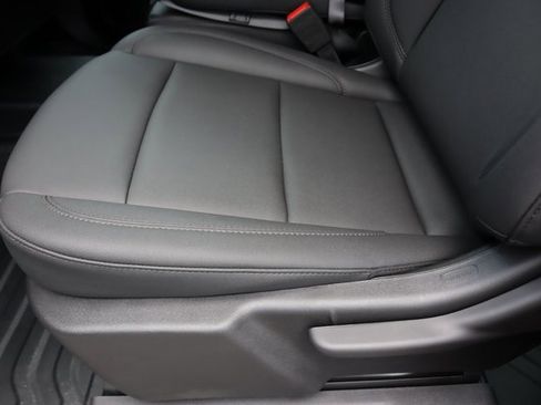 New 2025 Chevrolet Silverado 1500 W/T image 17