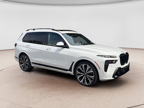 Used 2023 BMW X7 xDrive40i w/ Executive Package AWD/4WD image 7