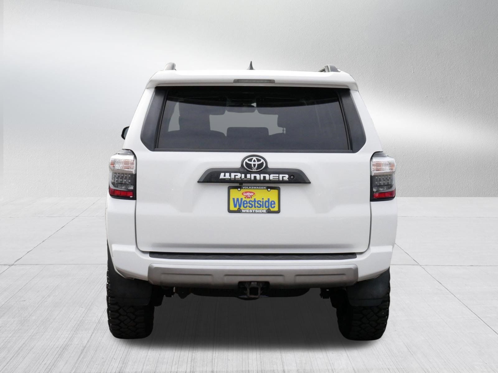 Used 2019 Toyota 4Runner TRD Off-Road Premium AWD/4WD image 6