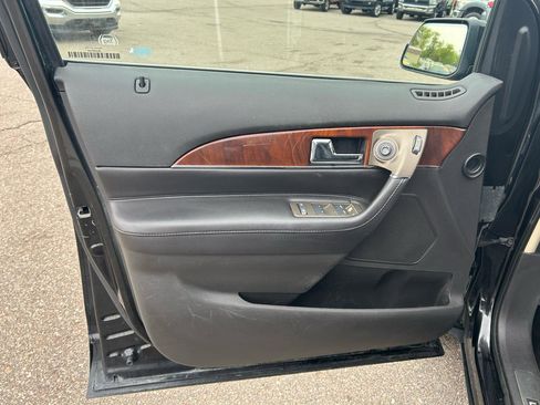 Used 2014 Lincoln MKX AWD w/ Equipment Group 101A image 14