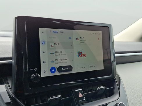 Used 2024 Toyota Corolla LE w/ LE Convenience Package image 24