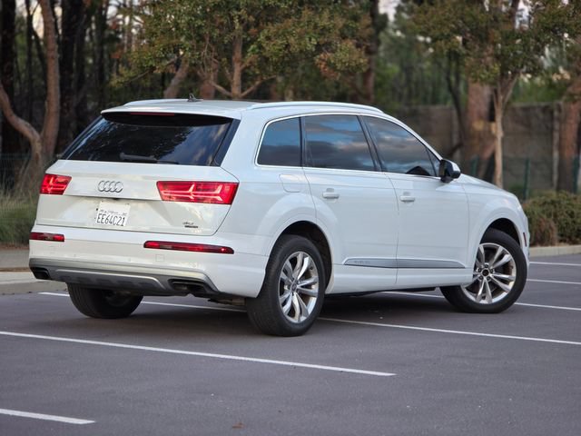 Used 2017 Audi Q7 3.0T Premium AWD/4WD image 9