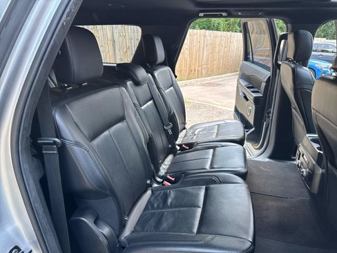 Used 2020 Ford Expedition Max XLT w/ Equipment Group 202A AWD/4WD image 21