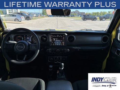 Used 2023 Jeep Wrangler Unlimited Sport AWD/4WD image 10