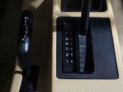 Used 1998 Jeep Wrangler Sahara image 11