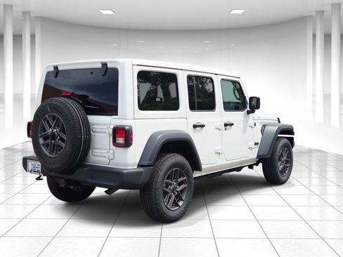 Certified 2025 Jeep Wrangler Unlimited Sport AWD/4WD image 3