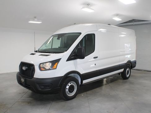 New 2026 Ford Transit 250 148 Medium Roof w/ Load Area Protection Package image 3