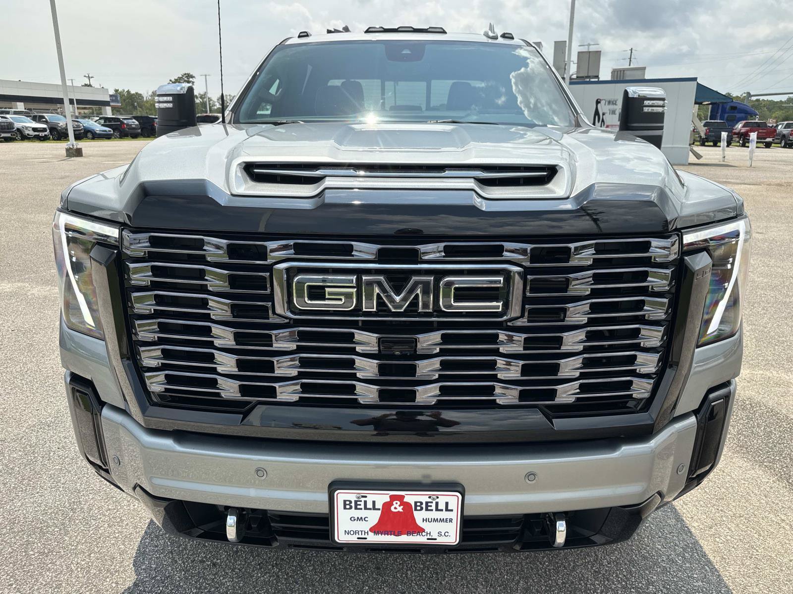 Used 2026 GMC Sierra 2500 Denali Ultimate w/ Max Trailering Package AWD/4WD image 9