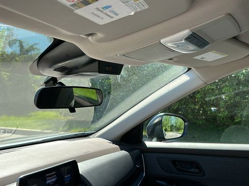 Certified 2023 Nissan Rogue S image 20