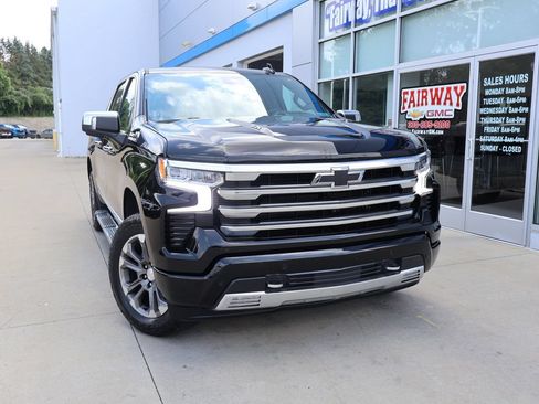 Certified 2023 Chevrolet Silverado 1500 High Country w/ Technology Package AWD/4WD image 46