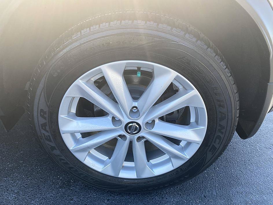 Used 2019 Nissan Rogue Sport SV AWD/4WD image 26