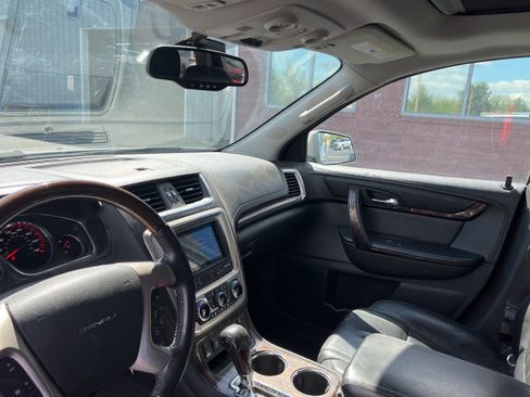 Used 2014 GMC Acadia Denali image 9