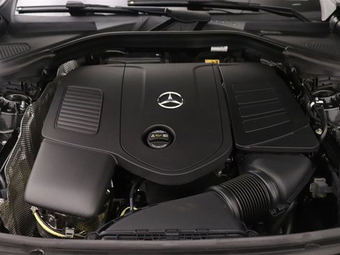 New 2026 Mercedes-Benz GLC 300 image 11