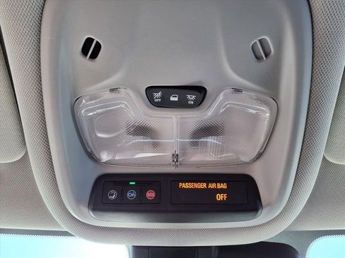 Used 2023 Chevrolet TrailBlazer LT w/ Convenience Package image 14