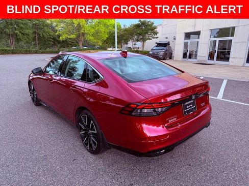 Used 2025 Honda Accord Touring image 5