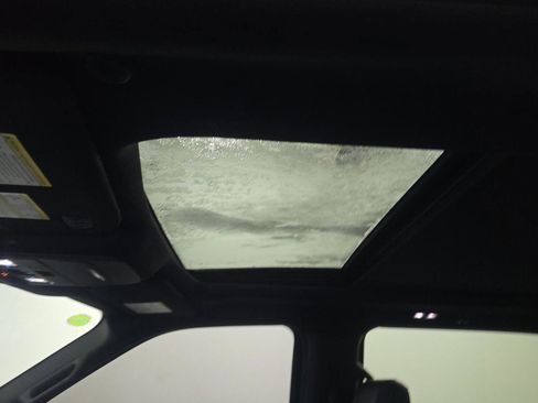 Used 2024 Ford F150 Lariat image 18