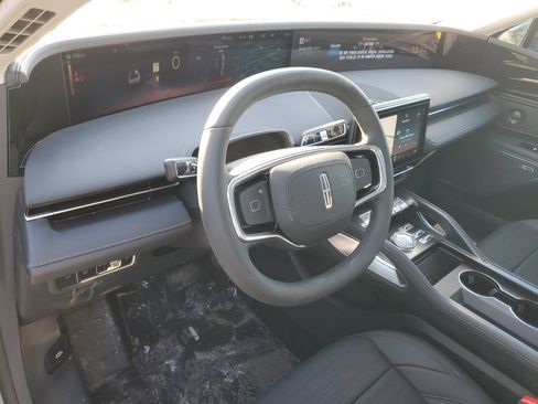 New 2026 Lincoln Nautilus Reserve w/ Jet Appearance Package image 13